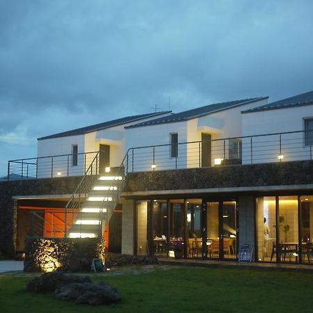 Eridu Cafe N Beds Hotel ซอกวีโพ ภายนอก รูปภาพ